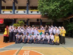 Mahasiswa UNNES Sosialisasikan Komunikasi Efektif untuk Cegah Bullying dan Dampak Negatif Sosmed di SMP N 3 Semarang