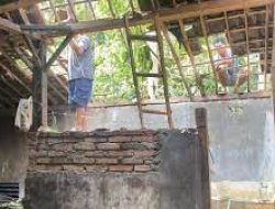 Akibat Angin Kencang, 27 Rumah di Kabupaten Semarang Rusak