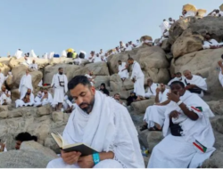 Puncak Haji Seluruh Jamaah Wukuf di Arafah