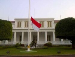 Mengenang G 30 SPKI, Masyarakat Indonesia Serentak Kibarakan Bendera Setengah Tiang