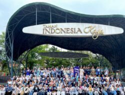 Book Club Semarang Gelar Baca Buku Bareng di Taman Indonesia Kaya