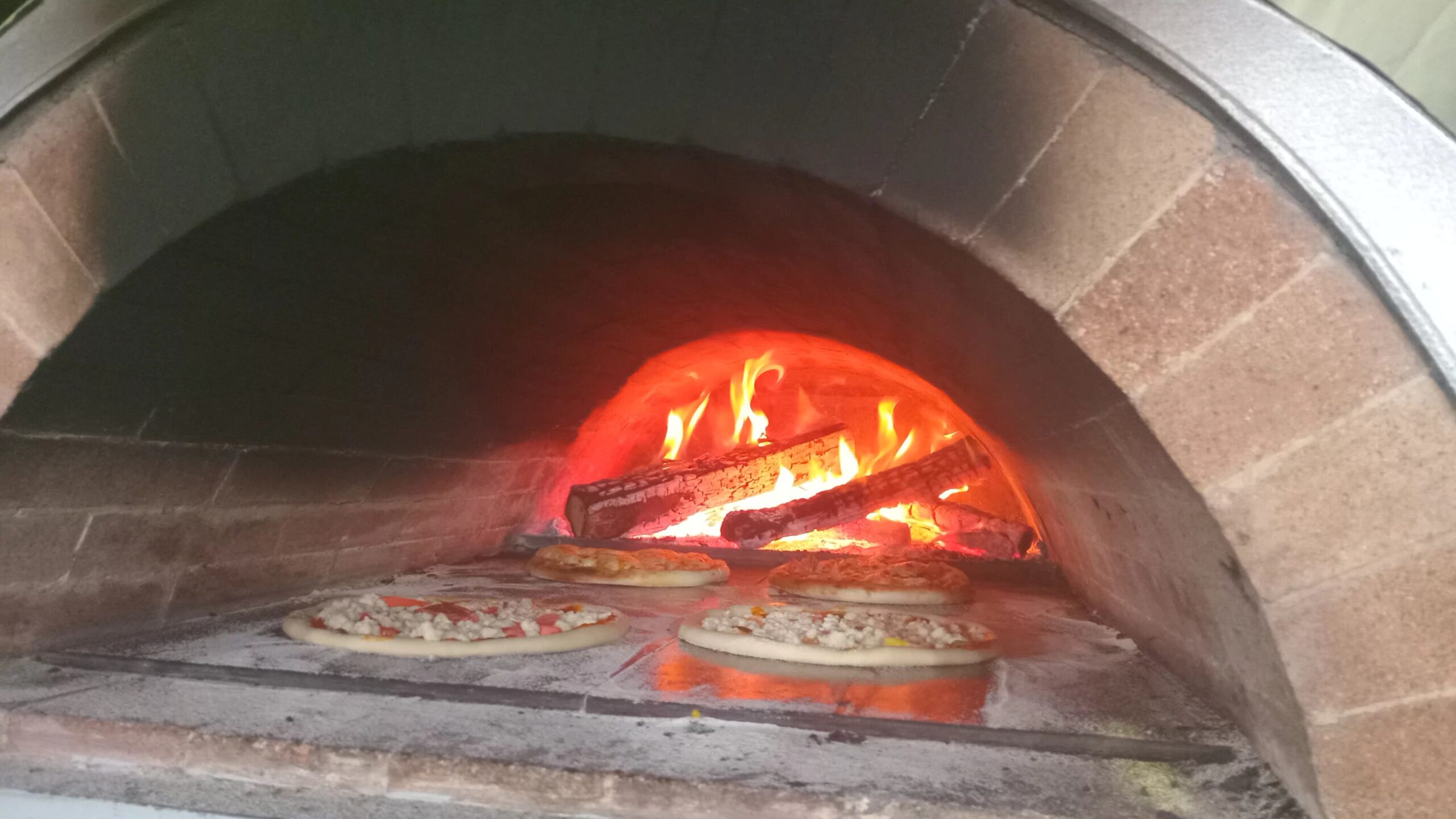 pizza empperan semarang