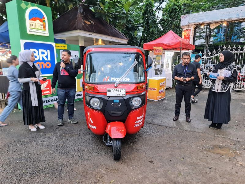 bajaj maxride transportasi baru hadir di semarang