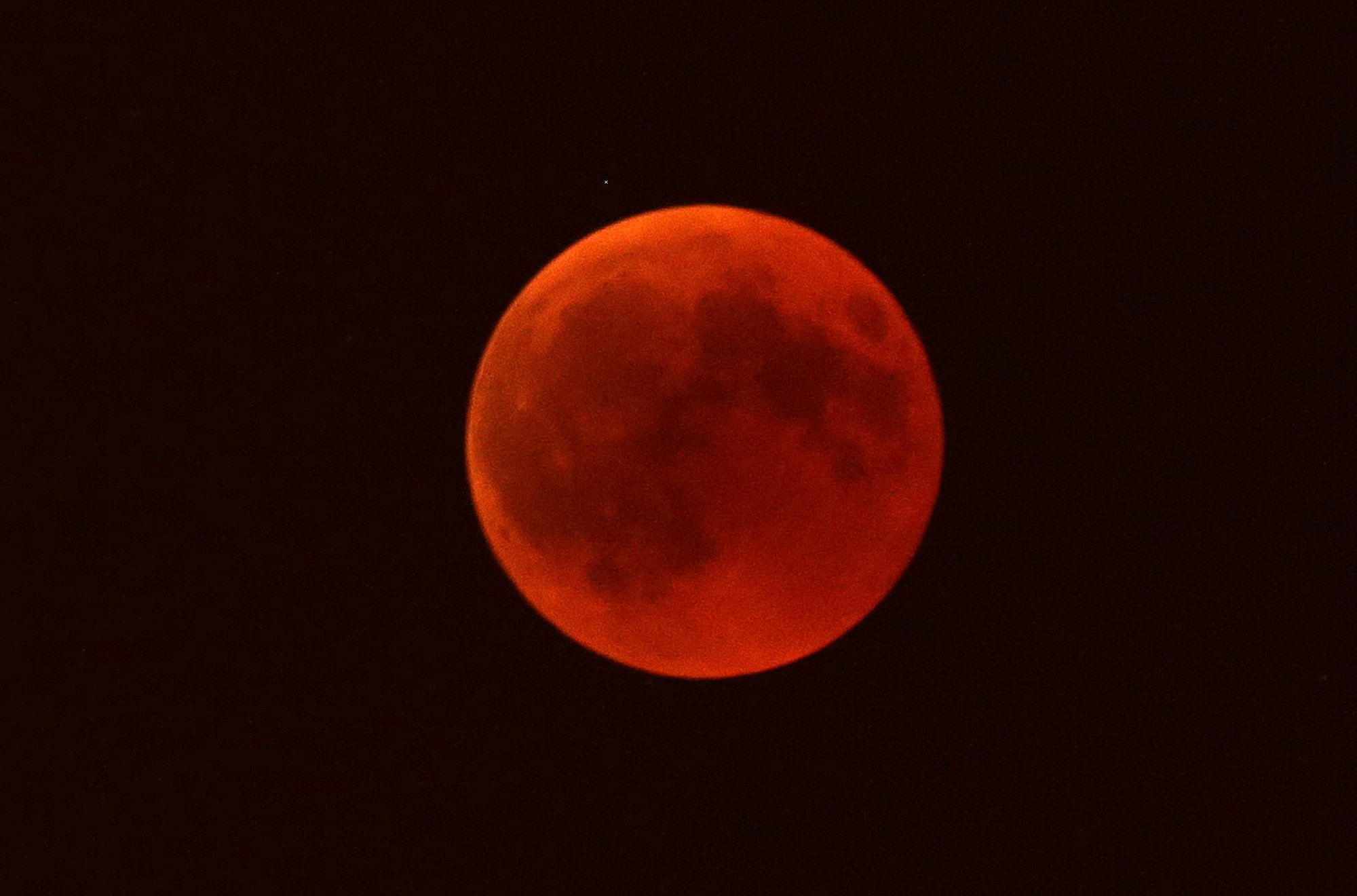 Fenomena gerhana bulan atau blood moon