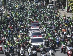 Ribuan Ojol Antar Affan Kurniawan ke TPU Karet Bivak