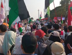 Serukan Hentikan Genosida, Ribuan Massa Aksi Padati Kawasan Patung Kuda Monas