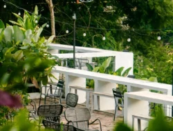 Waterfall View Coffee, Spot Healing di Semarang