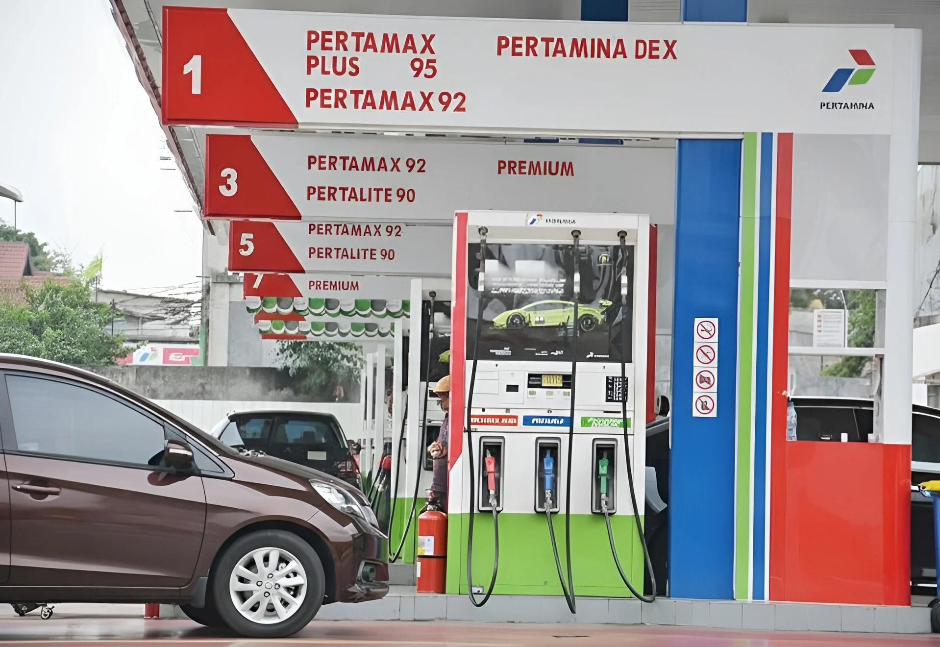 Harga BBM Pertamax naik