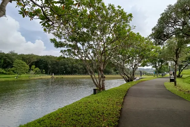 Danau BSB Semarang