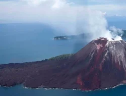 BMKG: Sebaran Abu Vulkanik Anak Krakatau Sampai ke Sebagian Wilayah Jakarta dan Jawa Barat