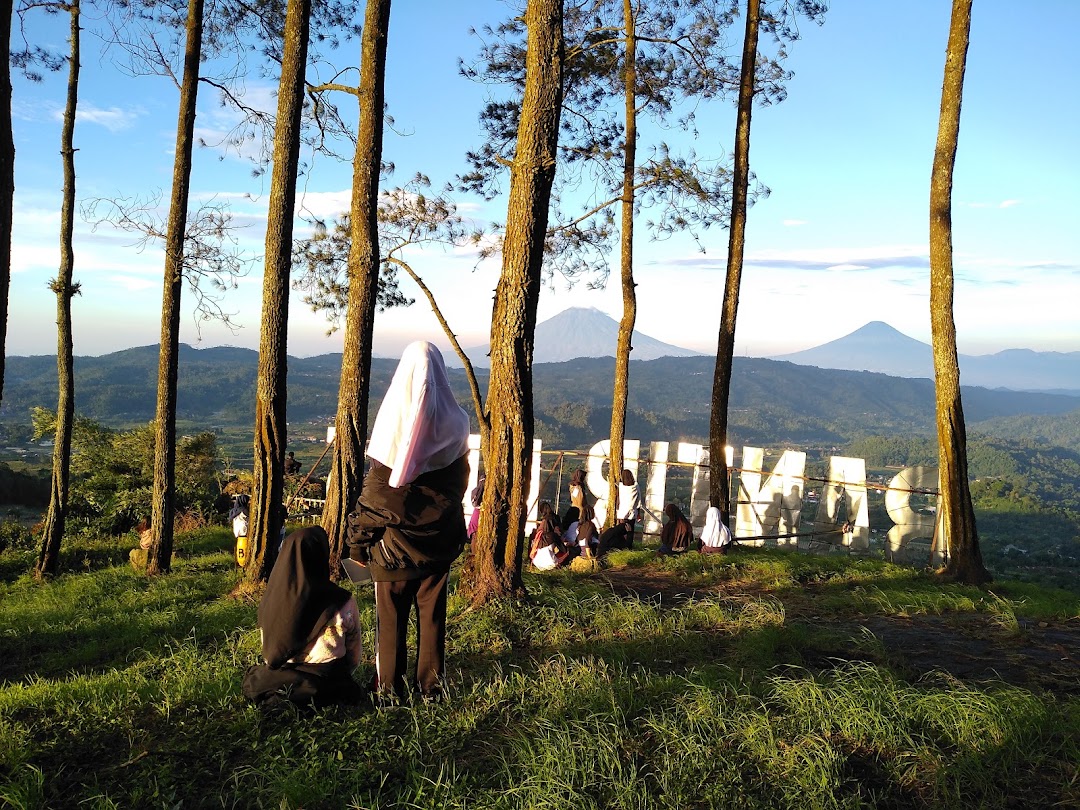 Wisata lam bnatir hills semarang